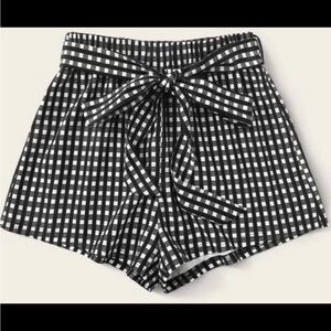 Large 2 piece set, gingham shorts and tank top